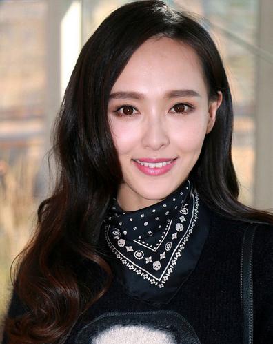 哪种发型显年轻又好看