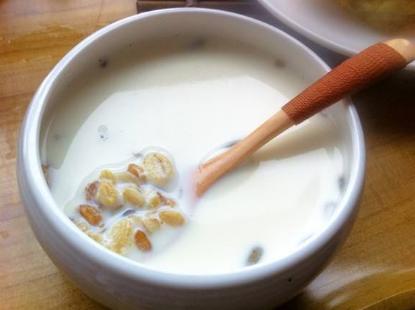 身体浮肿吃什么能消肿 身体浮肿吃什么能消肿