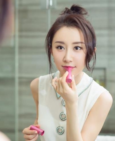 舒畅也撞脸杨幂？舒畅最新发型图片