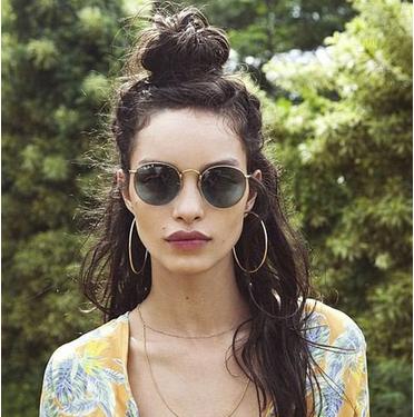 今年流行的丸子头图片