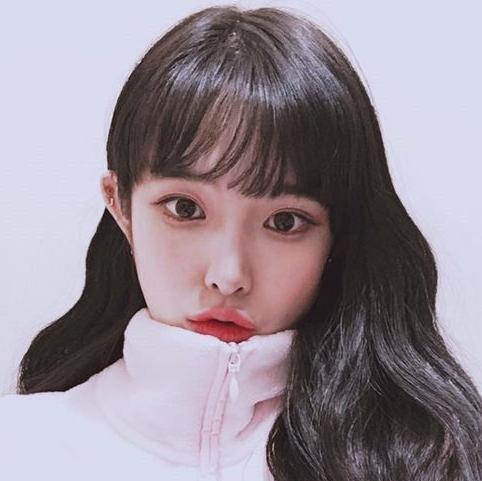 中长卷发2017图片欣赏 中长卷发2017图片欣赏