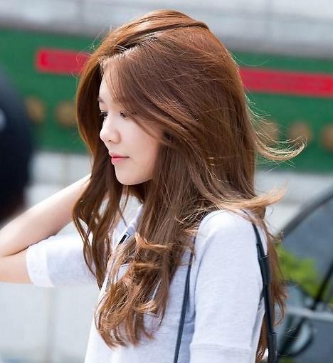 杨幂发际线被吐槽 女神发际线应该这样分