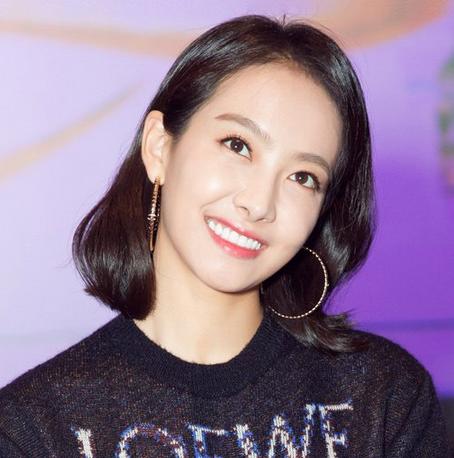 blingbling的水晶唇真心美 学明星化好唇妆为颜值加分