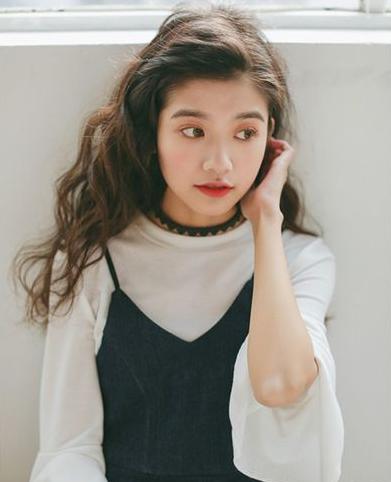 2017流行发型女中长发
