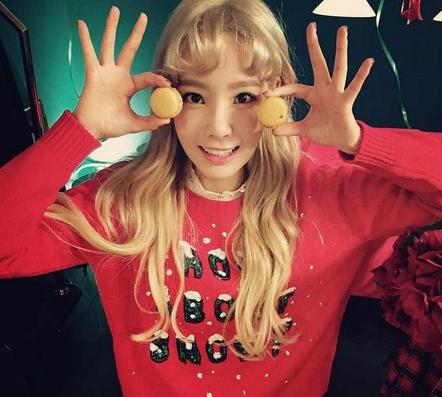 中长发烫发发型图片