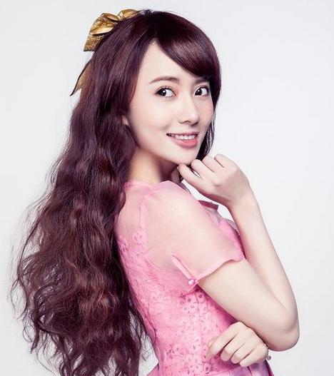 中长发烫发发型图片