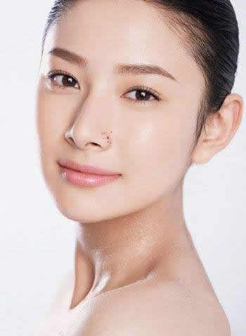 鼻翼上长痘痘怎么办