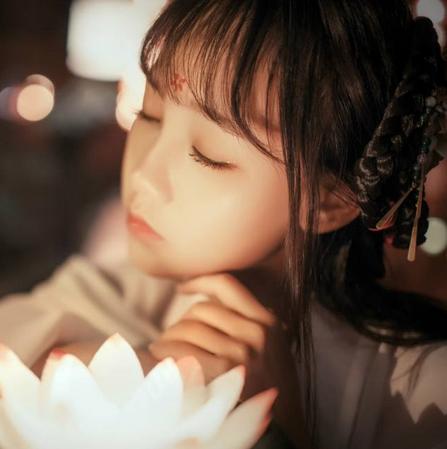 属鸡的几月出生最好