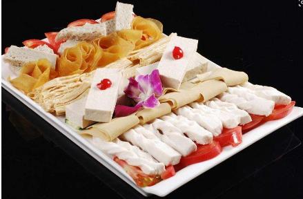 皮肤发黄适合什么颜色的口红 皮肤发黄适合什么颜色的口红