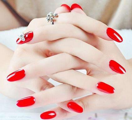 如何选择美甲颜色 不同肤色适合的美甲颜色