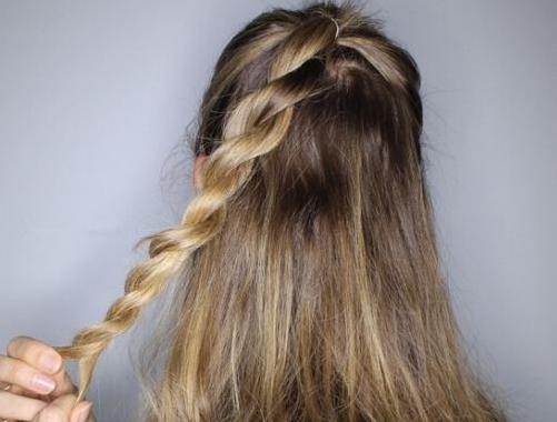 半个丸子头的扎法图解