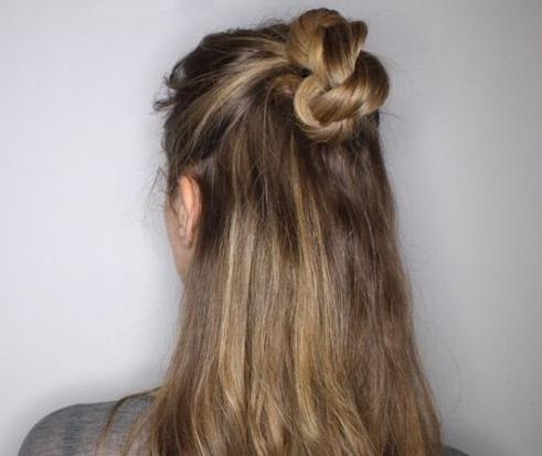 半个丸子头的扎法图解