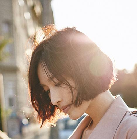 张俪朱镇模恋情曝光 长脸御姐百变短发减龄似少女