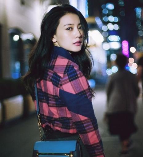 高圆圆赵又廷恩爱温馨接地气 女神气质穿搭依旧这么美