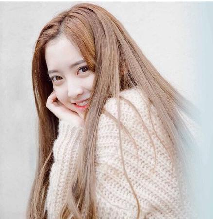 圆脸适合什么中长发型