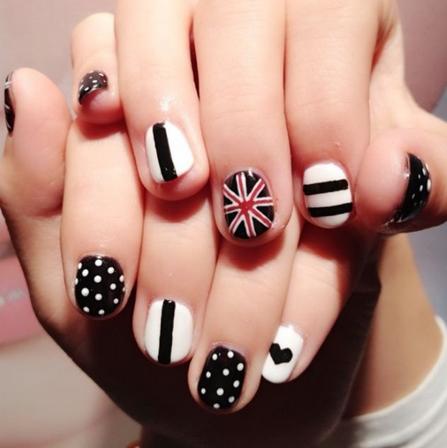 美甲2017新款图片欣赏