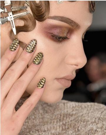 2017最奢华的美甲图片