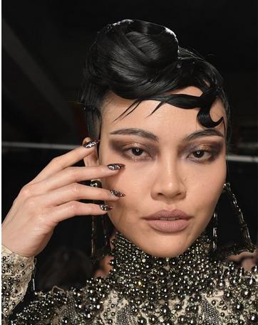 2017最奢华的美甲图片