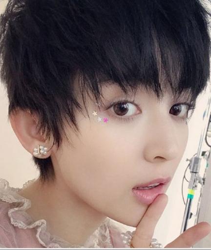 古力娜扎又换新发型了？难道中长发是2017年流行趋势