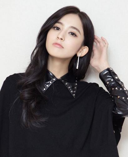 古力娜扎又换新发型了？难道中长发是2017年流行趋势