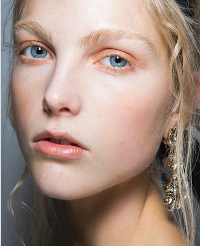 眼影哪个颜色好看 眼影哪个颜色好看