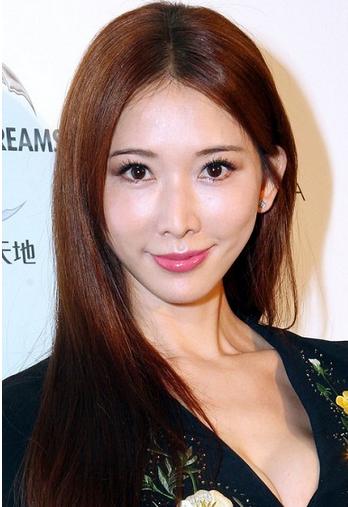 赵丽颖轮廓玫瑰唇成美妆新潮流 妆容惊艳到爆