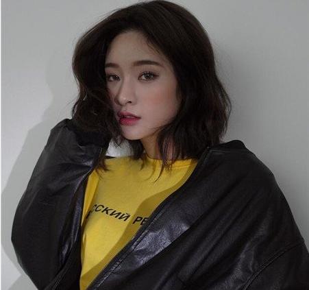 2017年短发流行款图女