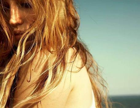 发膜和护发素的区别