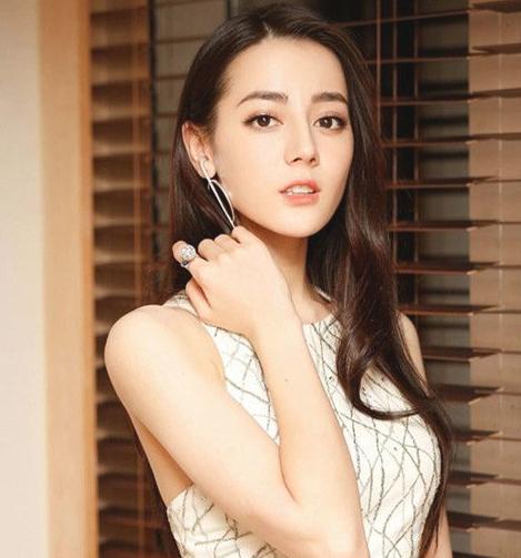 2017长发流行什么发型 2017长发流行什么发型