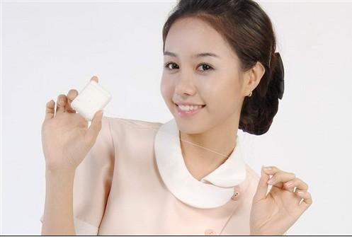 牙线的使用方法 牙线的使用方法