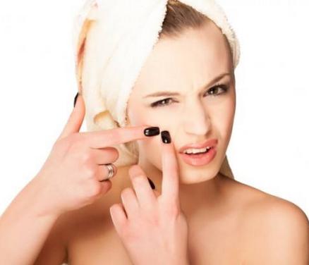 鼻子底下长痘痘的7大原因 祛痘小妙招甩痘痘几条街