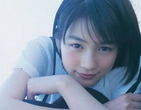 日系清新风短发经典不败 挑染是日系短发的一大亮点