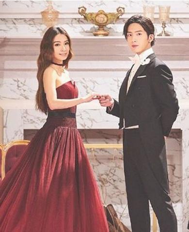 男生春季换什么发型？井柏然的日系卷发好看更有型