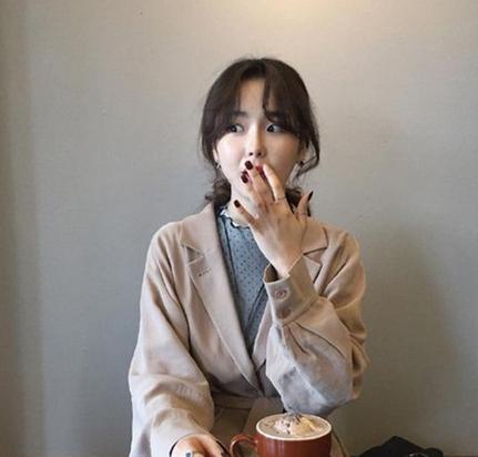 2017中长卷发图片 2017中长卷发图片