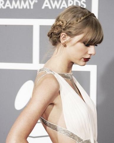 尴尬长度的头发怎么扎