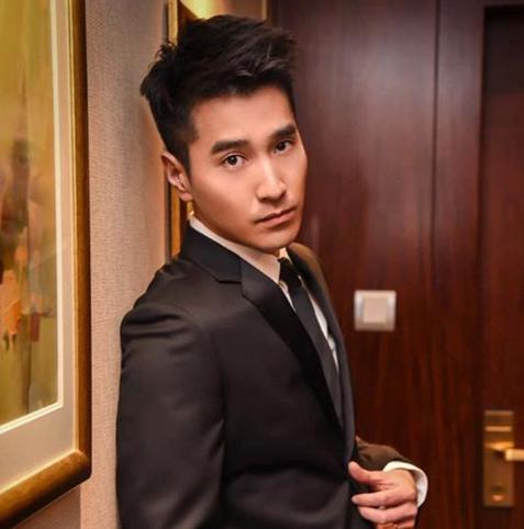 2017年最流行的发型男