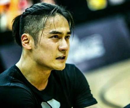 2017年最流行的发型男