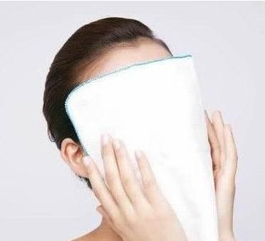 热毛巾敷脸能天天用吗 热毛巾敷脸能天天用吗