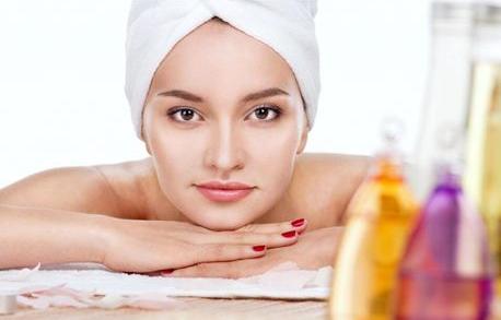 晚上睡觉前如何护肤?90%的人都会犯的护肤误区 晚上睡觉前如何护肤?90%的人都会犯的护肤误区