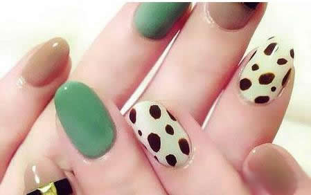 最显手白的指甲油图片