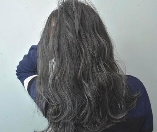 2017最流行的还是微卷发 仙气更有名媛范