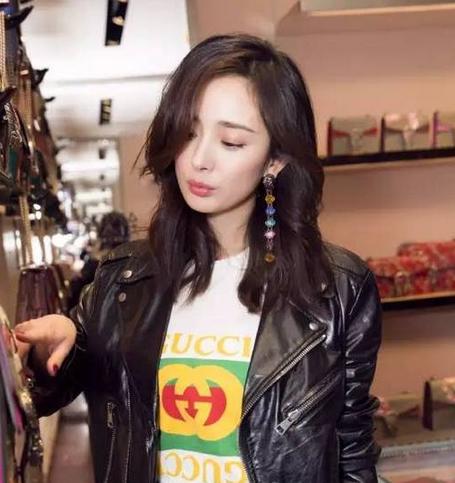 2017最流行的还是微卷发 仙气更有名媛范