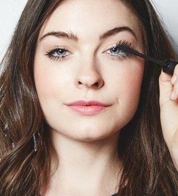 拒绝苍蝇脚 睫毛膏的正确刷法图解