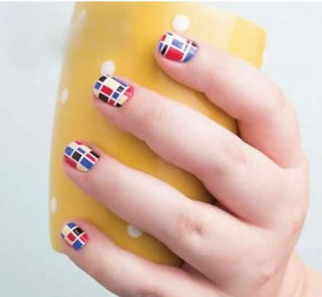 美甲格子款式教程