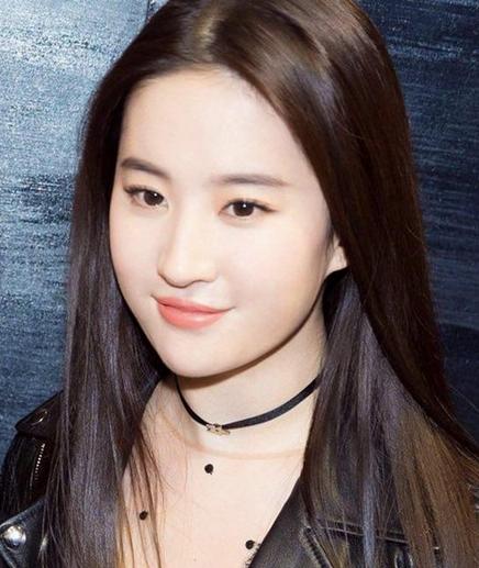 明星妆容大解析 景甜刘亦菲美妆你更喜欢谁？