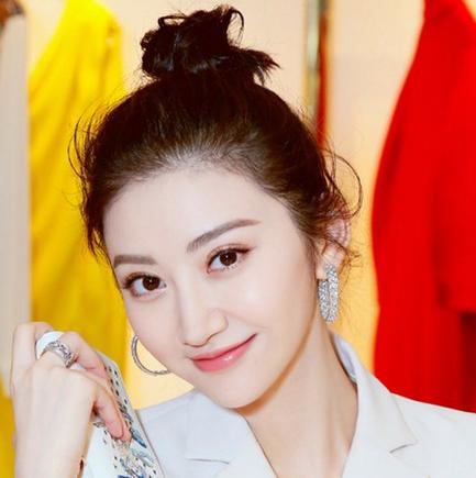 明星妆容大解析 景甜刘亦菲美妆你更喜欢谁？