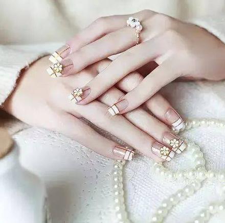 美甲2017新款图片 爆款美甲图案给让你美到尖叫