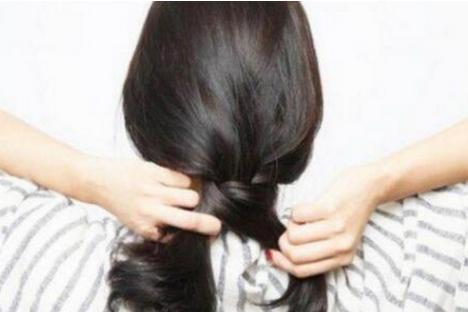 超简单丸子头扎法图解