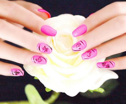 2017最流行的指甲颜色