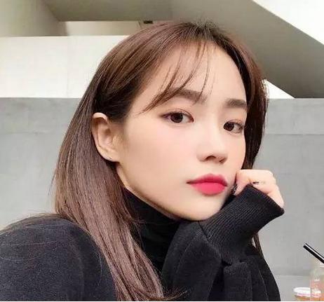 漂亮的中长发型图片